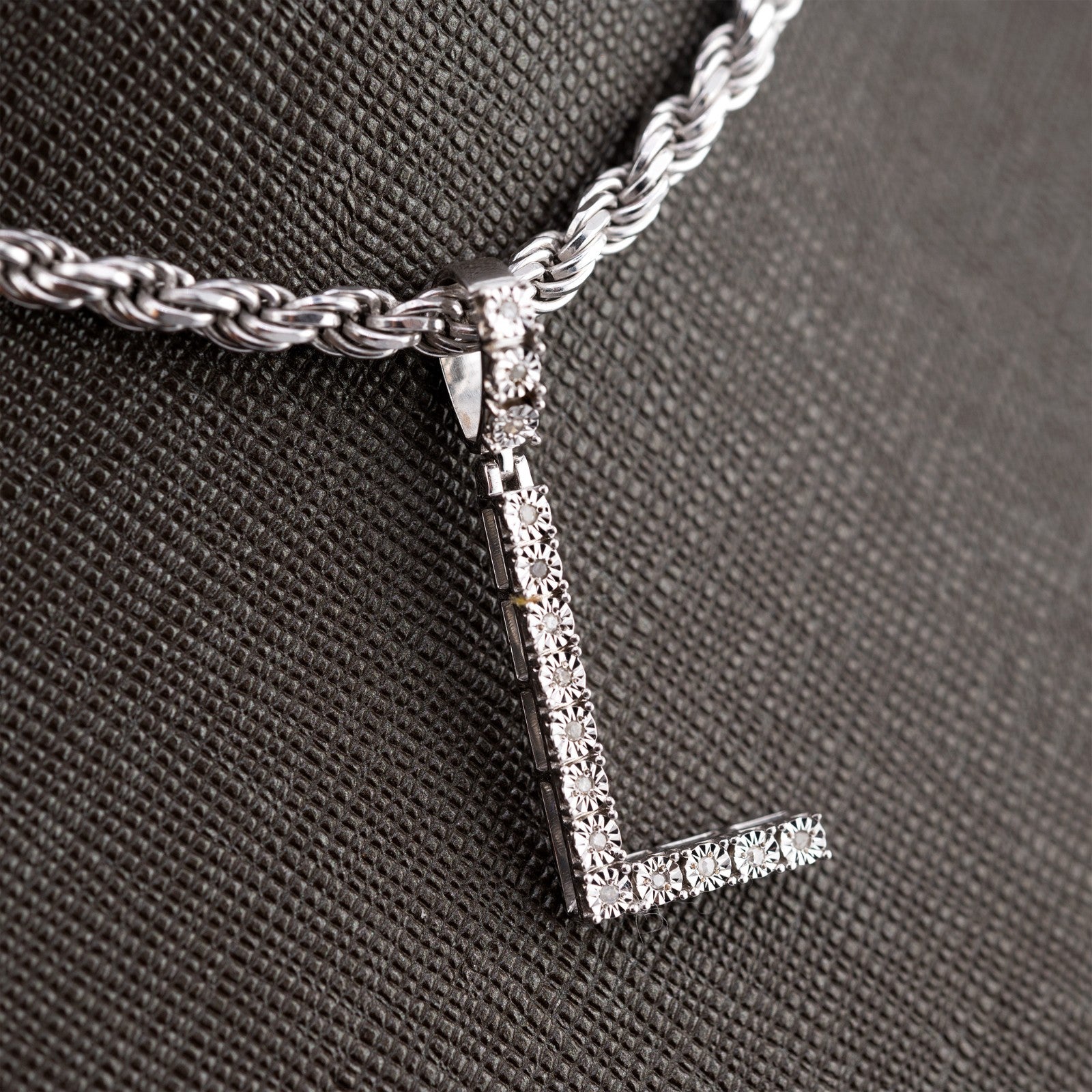 925 Silver Natural 0.15 CTW Diamond Initial Alphabet "L" Pendant 2g Unisex Charm