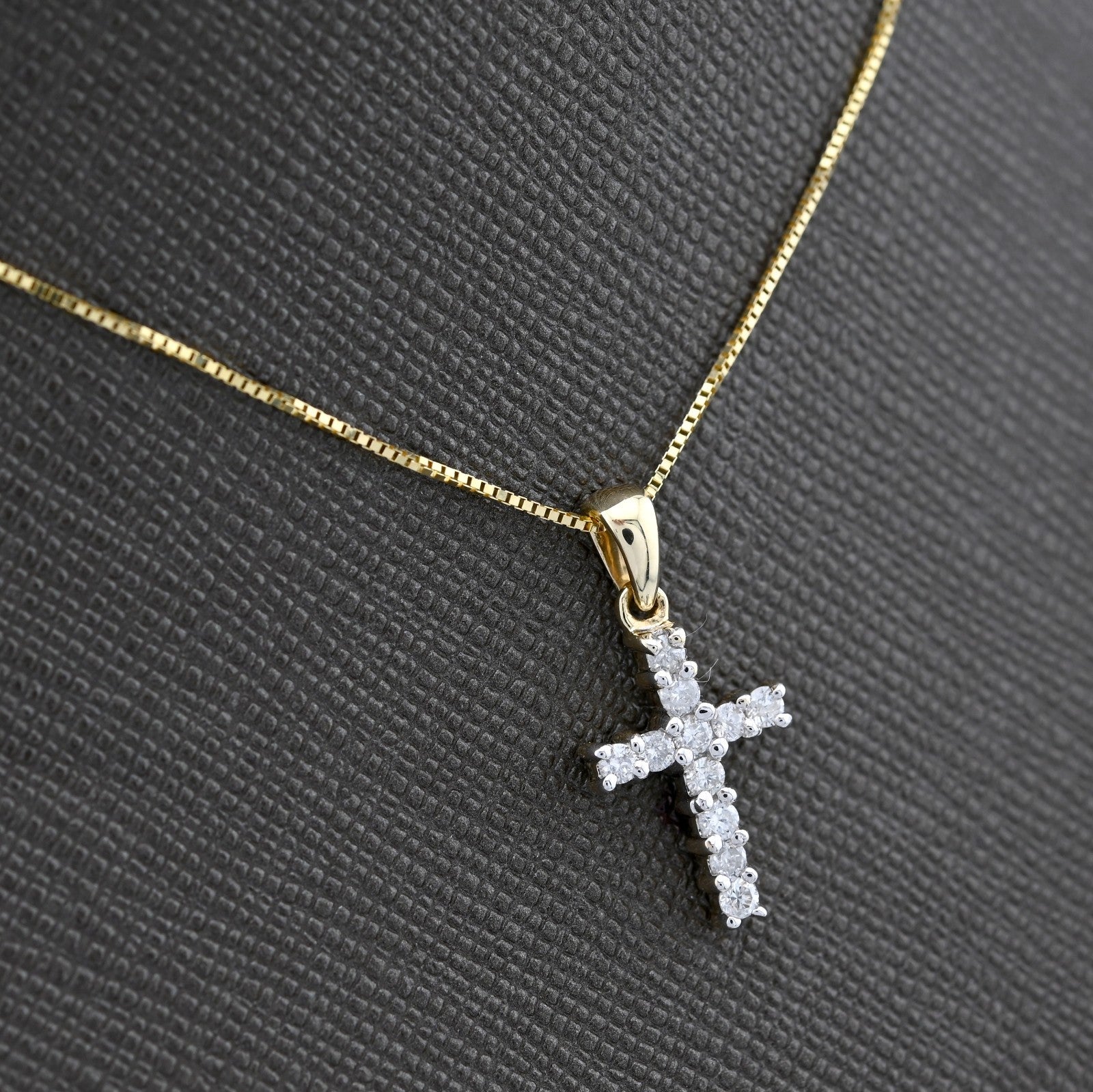 10k Yellow Gold 0.25CTW Natural Diamond Cross Charm 0.9g Pendant with Box Chain
