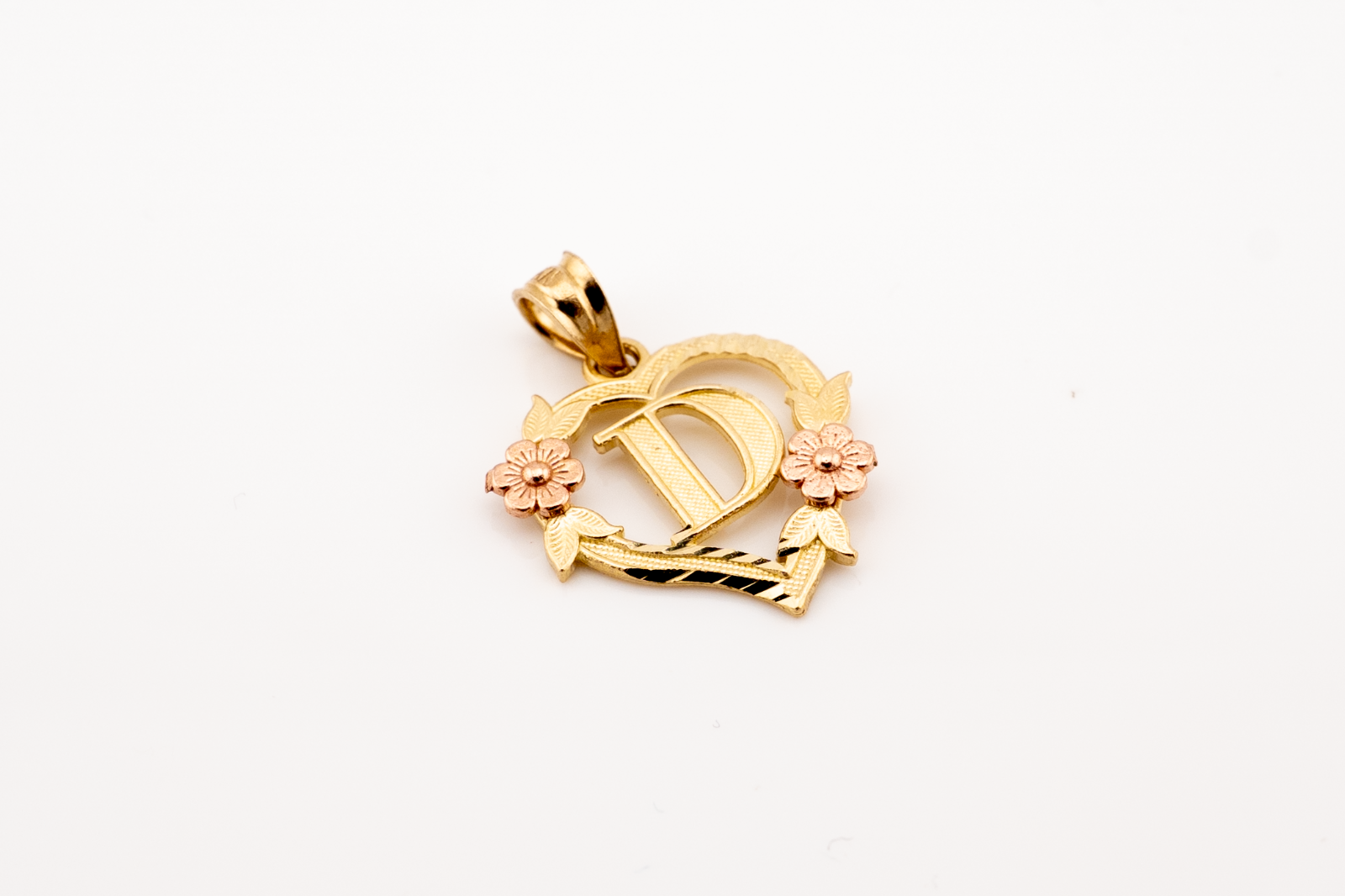 10k Yellow Gold "D" Alphabet Heart Pendant 0.9g Diamond Cut Initial Women Charm