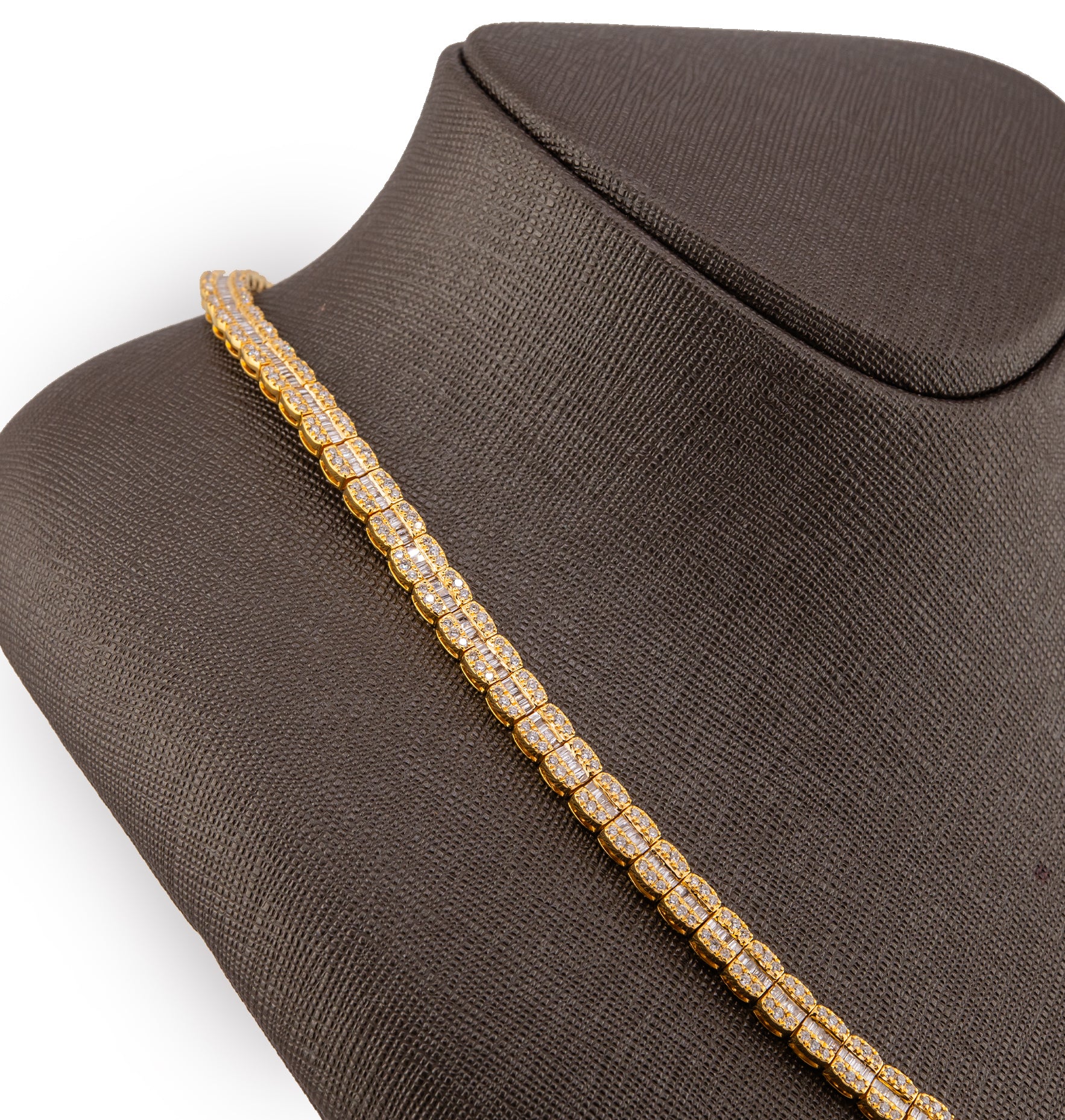 10K Yellow Gold 8.35 CTW Natural Diamond VS Baguette Tennis Chain 20'' Necklace