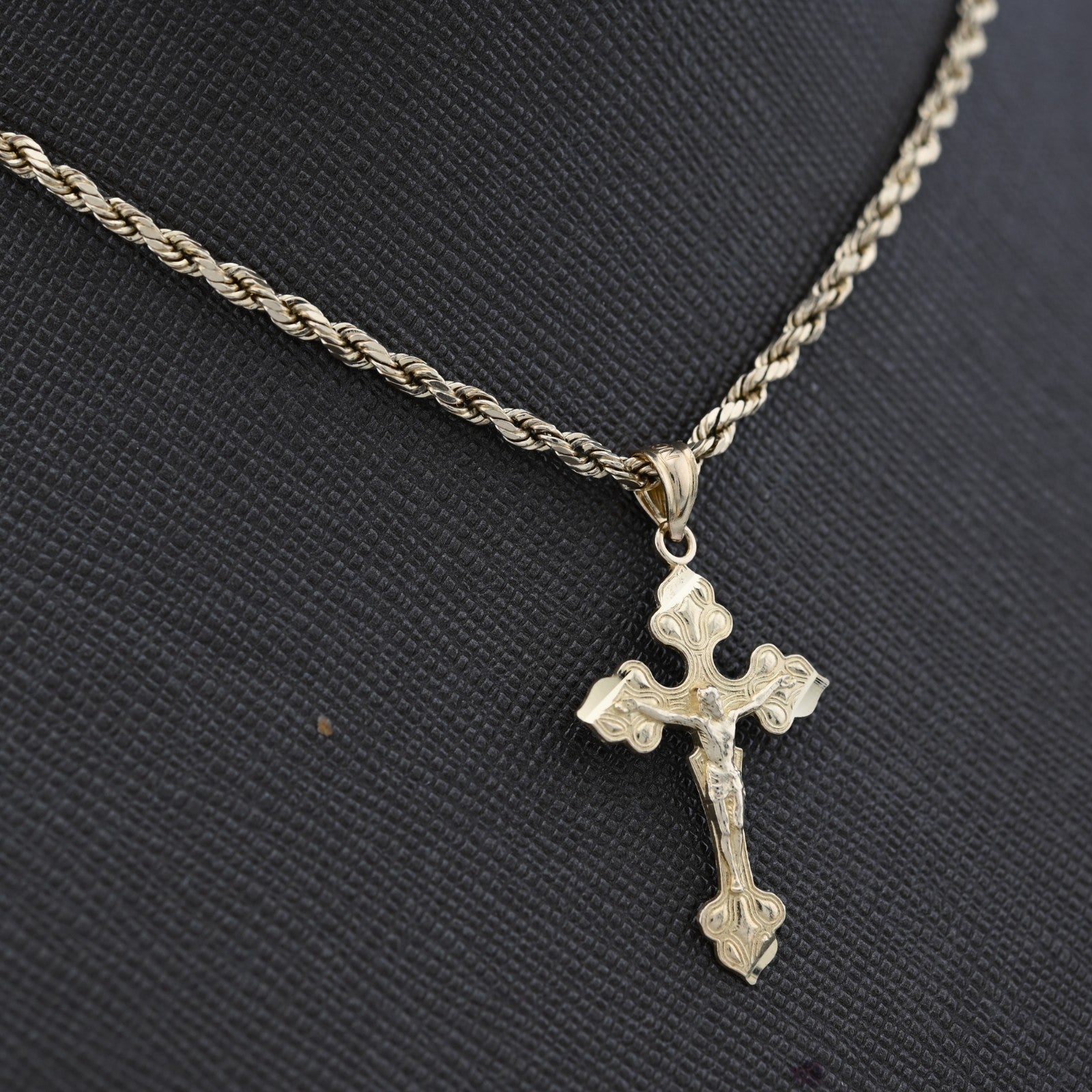 10k Yellow Gold Diamond - Cut Unisex Cross Crucifix Pendant Religious 0.8g Charm - Elite Jewelers - Charms & Pendants
