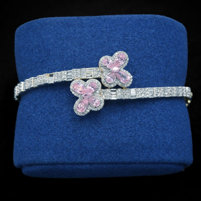 10k Yellow Gold Women 1.35CTW Baguette Diamond Butterfly Clover Bangle 10.7gms - Elite Jewelers - Bracelets