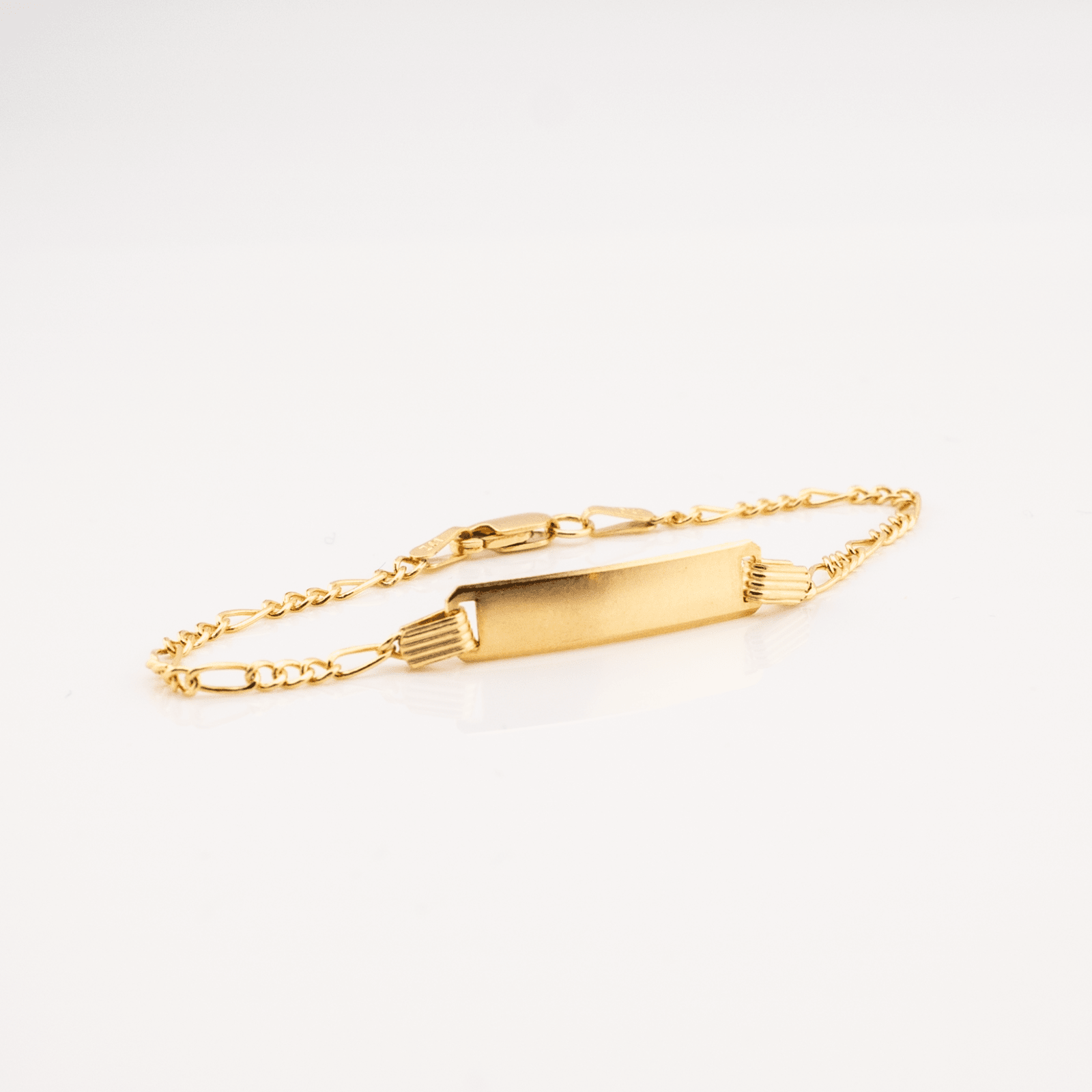 10kt Yellow Gold Figaro Baby Bracelet Ã¢â‚¬â€œ 5.5'' Length, 5mm Engravable ID - Elite Jewelers - Bracelets