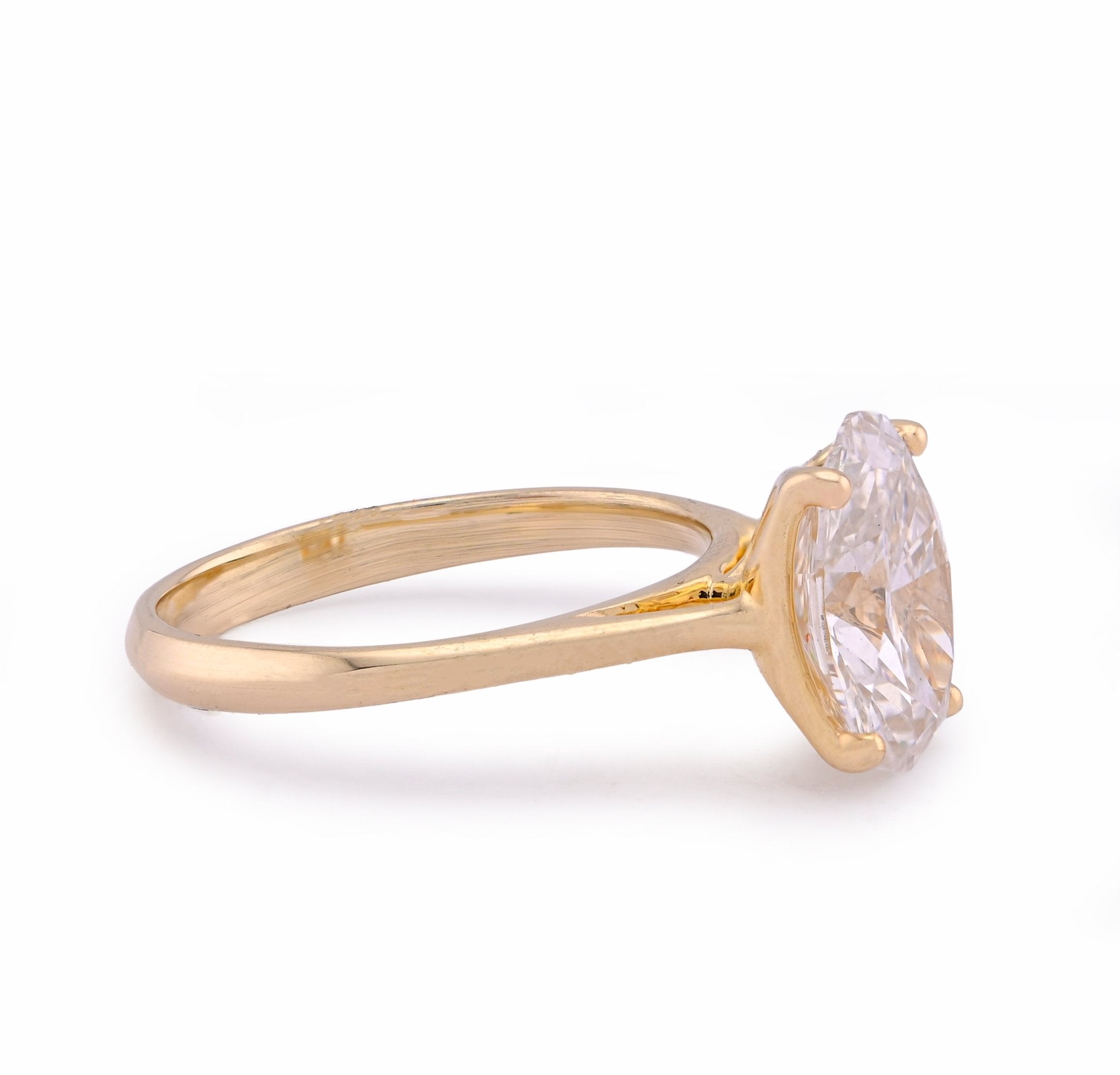14K Yellow Gold 2.5CT Oval Solitaire Centre Lab Diamond Women Ring - Elite Jewelers - Rings