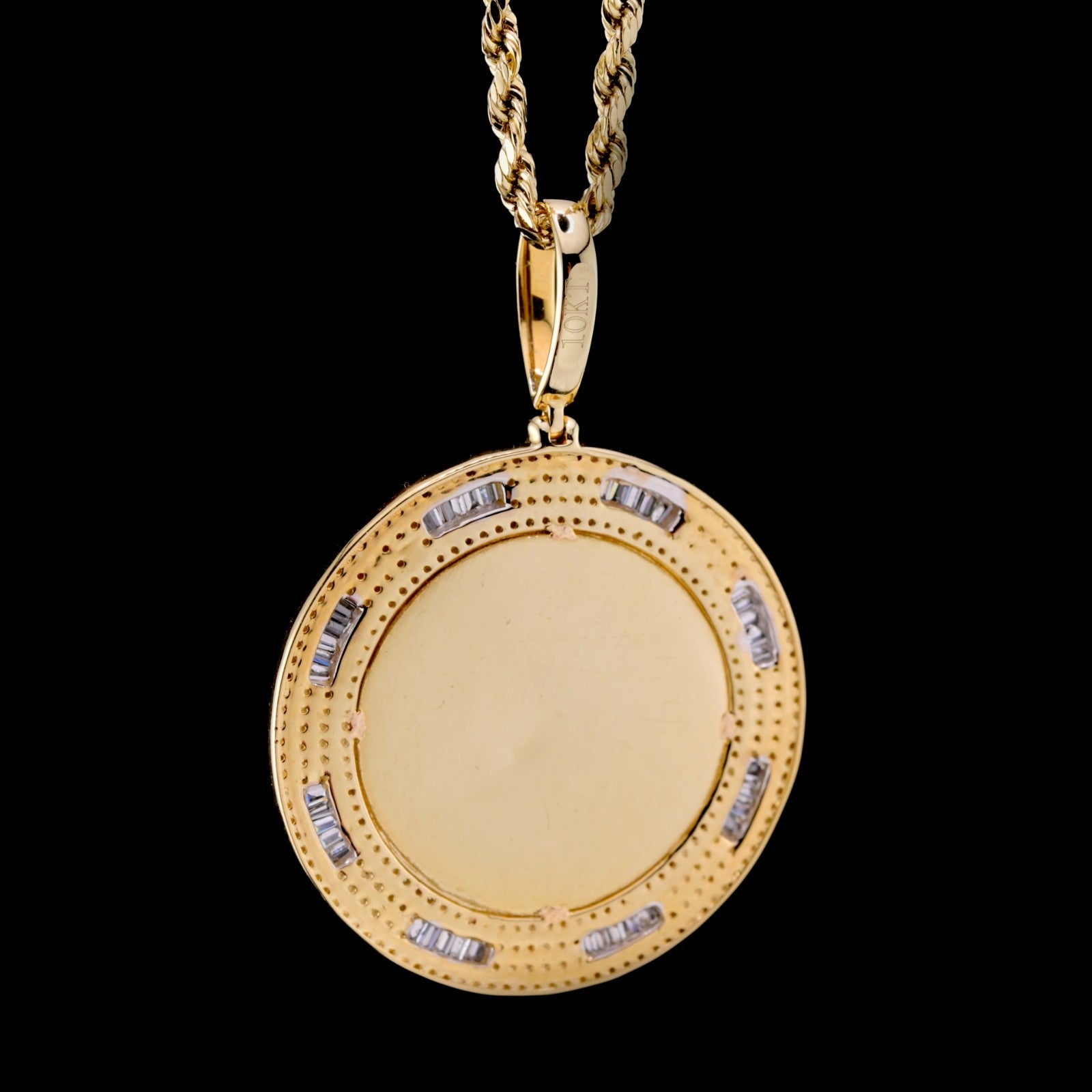 10k Yellow Gold 1.01CTW Round/Baguette Diamond Picture Memory Pendant 7.6g Charm