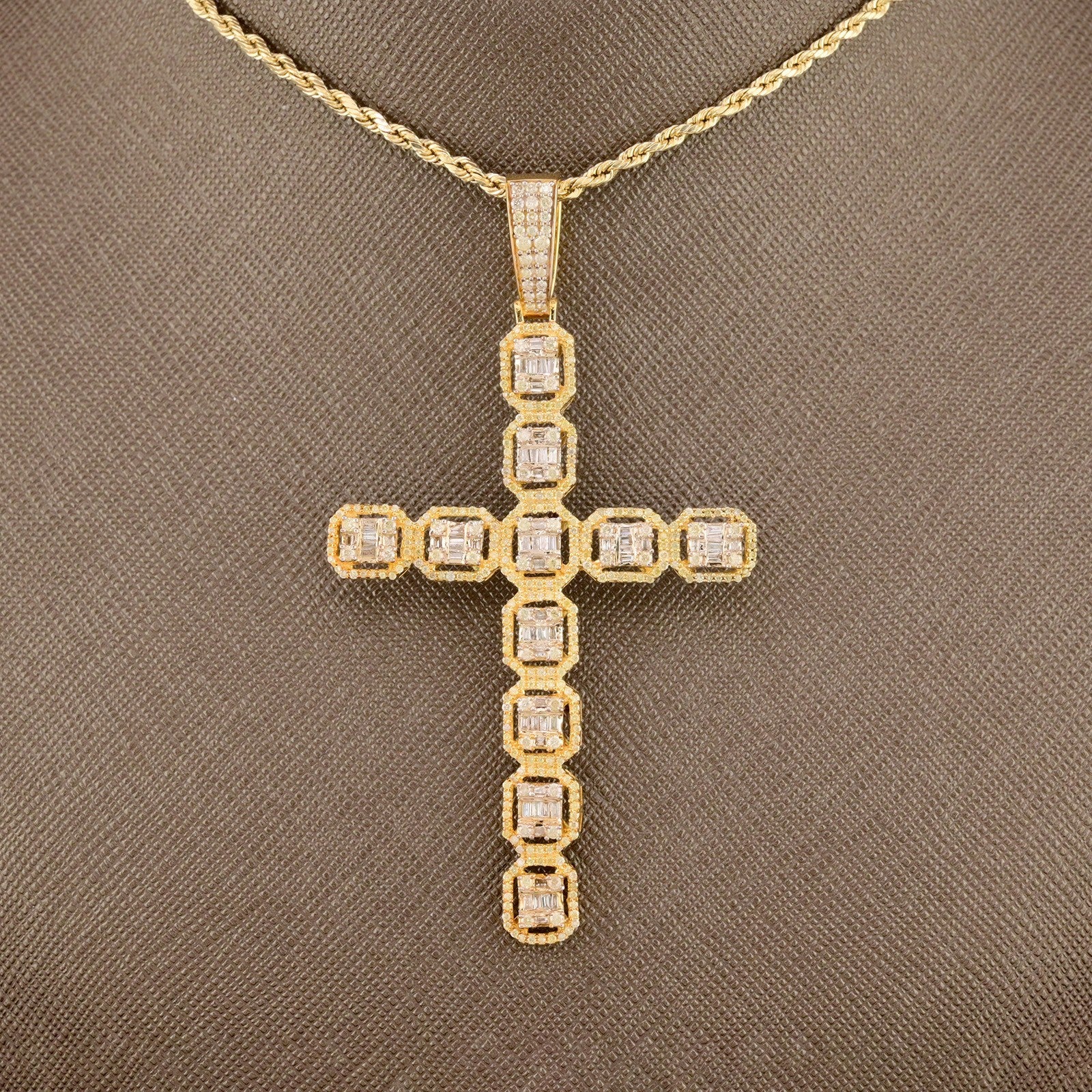 10k Yellow Gold 3.5CTW Natural Round & Baguette Diamond Cross Pendant 7.7g Charm