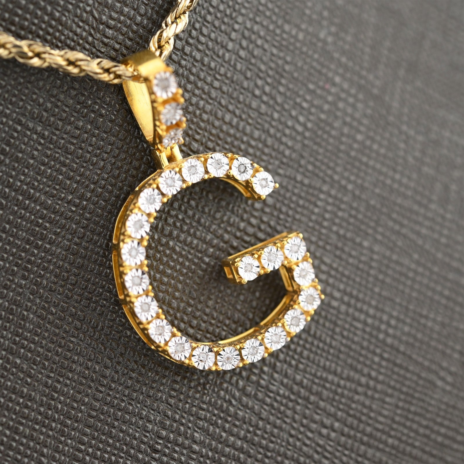 925 Yellow Natural 0.15 CTW Diamond Initial Alphabet "G" Pendant 2g Unisex Charm