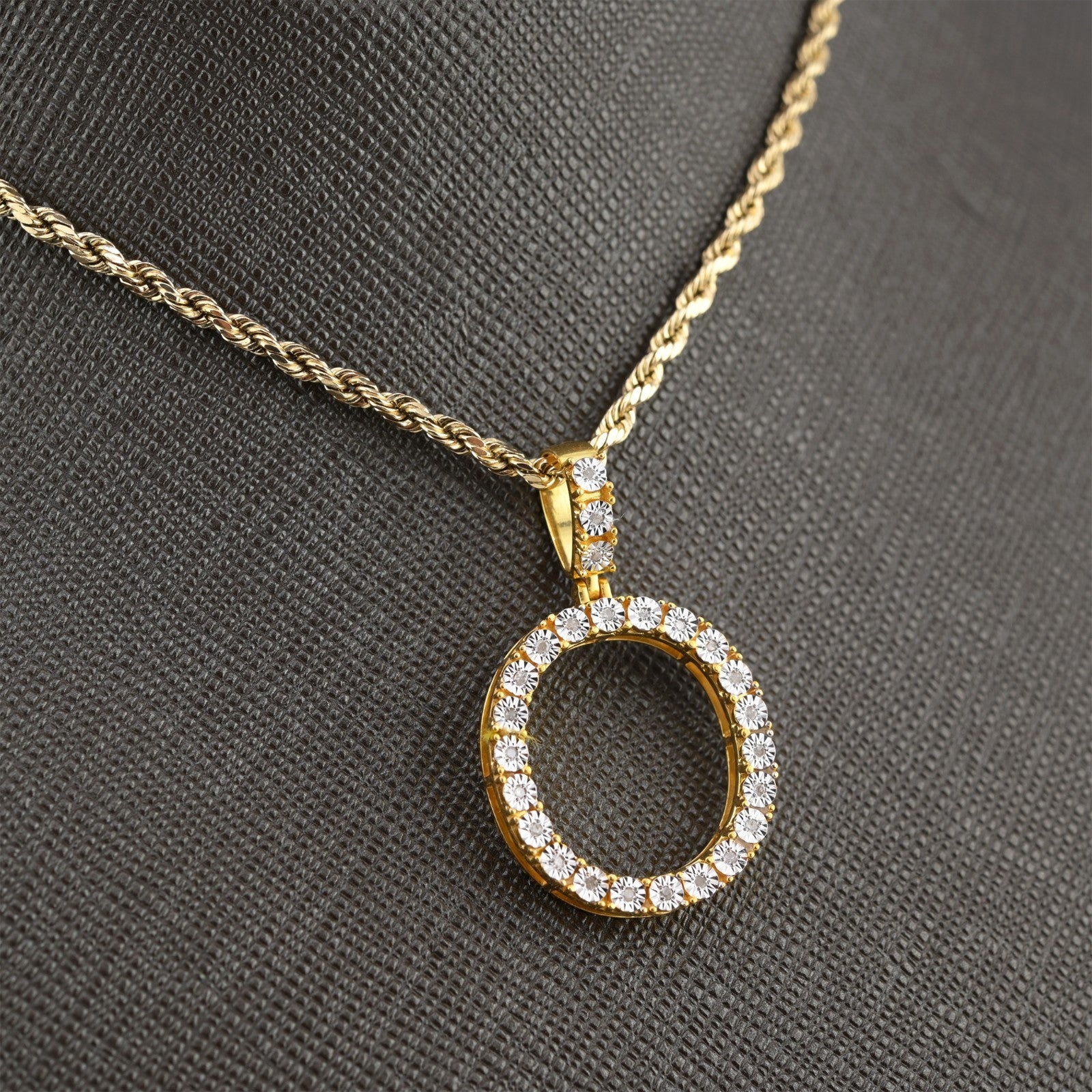 925 Yellow Natural 0.15 CTW Diamond Initial Alphabet "O" Pendant 2g Unisex Charm