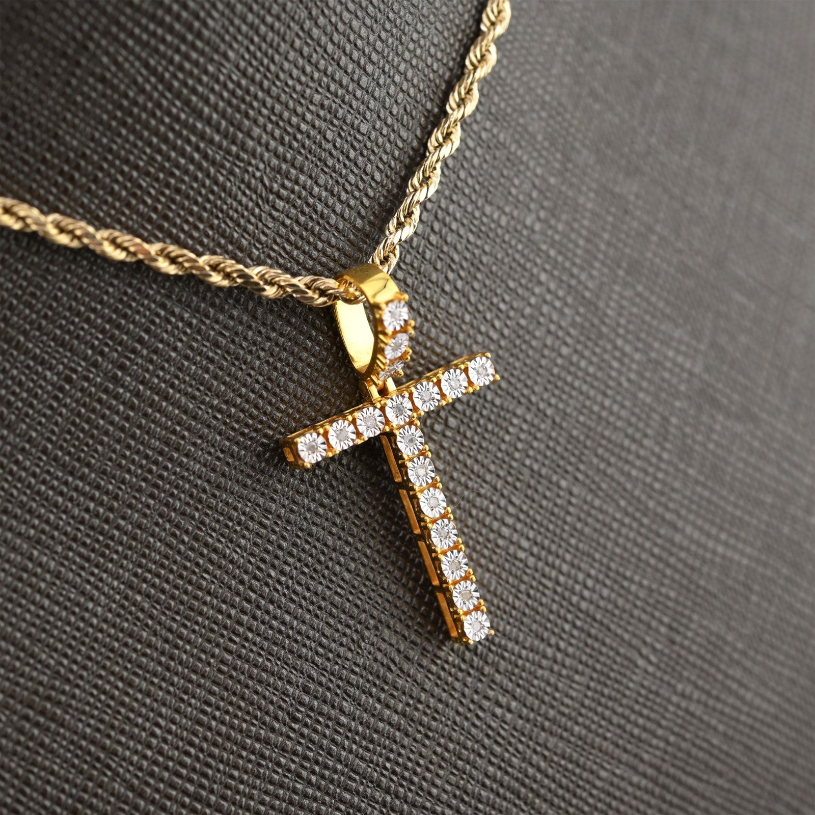 925 Yellow Natural 0.15 CTW Diamond Initial Alphabet "T" Pendant 2g Unisex Charm