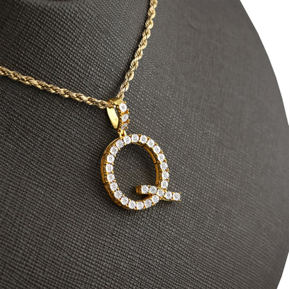 925 Yellow Natural 0.15 CTW Diamond Initial Alphabet "Q" Pendant 2g Unisex Charm