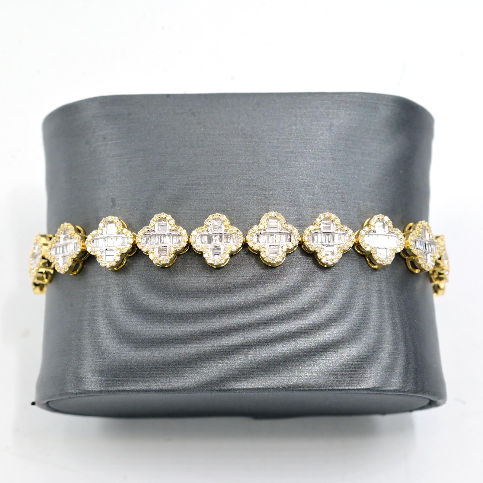 10K Yellow Gold Baguette Natural Diamond 3CT Clover Bracelet With Single Cut On Edges 7"