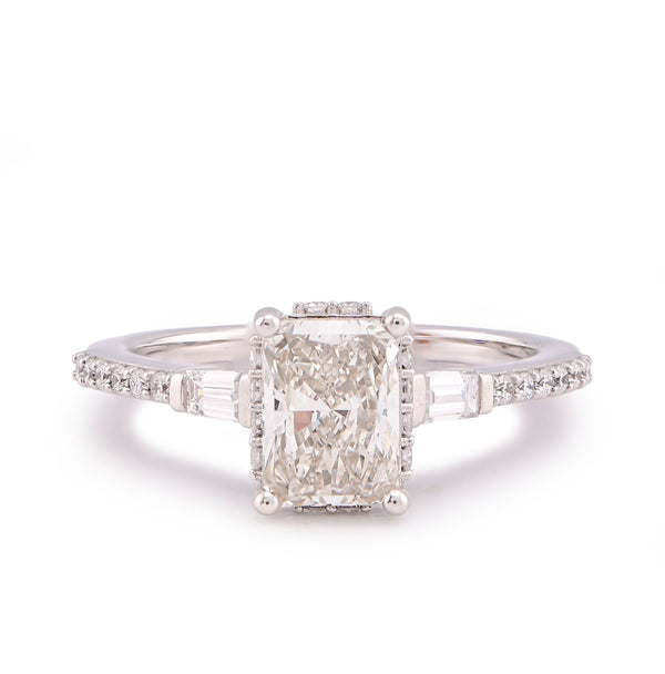 10K White Gold Centre Radiant Solitaire 1.53CT Lab Diamond Baguette/Round Women Ring