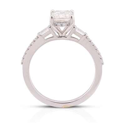 10K White Gold Centre Radiant Solitaire 1.53CT Lab Diamond Baguette/Round Women Ring