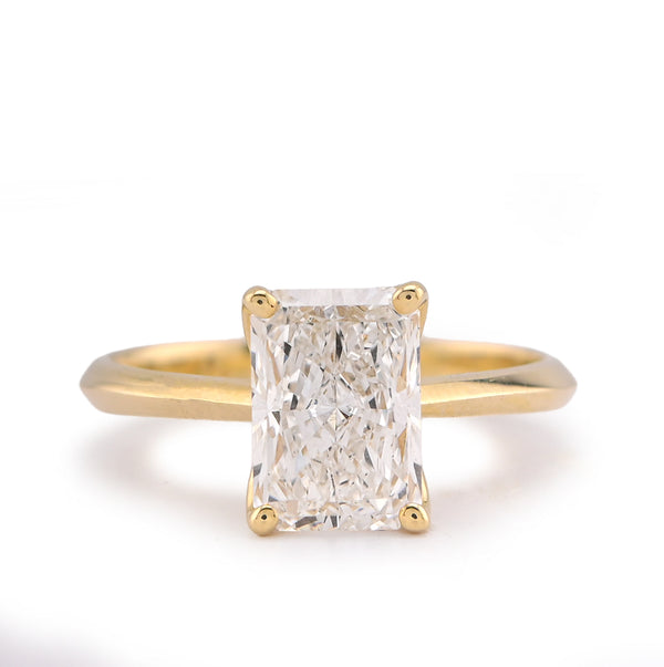 14K Yellow Gold 2CT Centre Radiant Solitaire Lab Diamond Women Ring